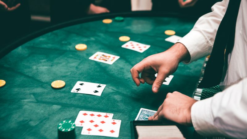 Xác định người chơi thắng Poker dựa vào Bài Cao